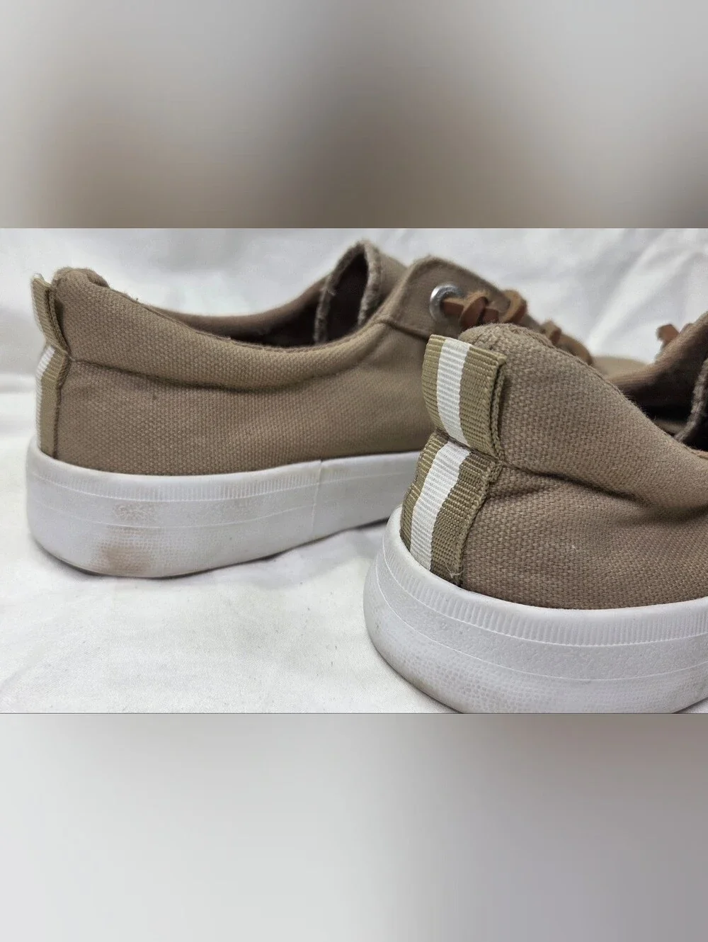Tommy Bahama Women's Canvas Slip On Sneakers Tan Khaki Leather Laces Sz 7